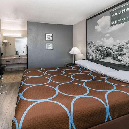 Super 8 By Wyndham Arlington Near At&T Stadium Ngoại thất bức ảnh