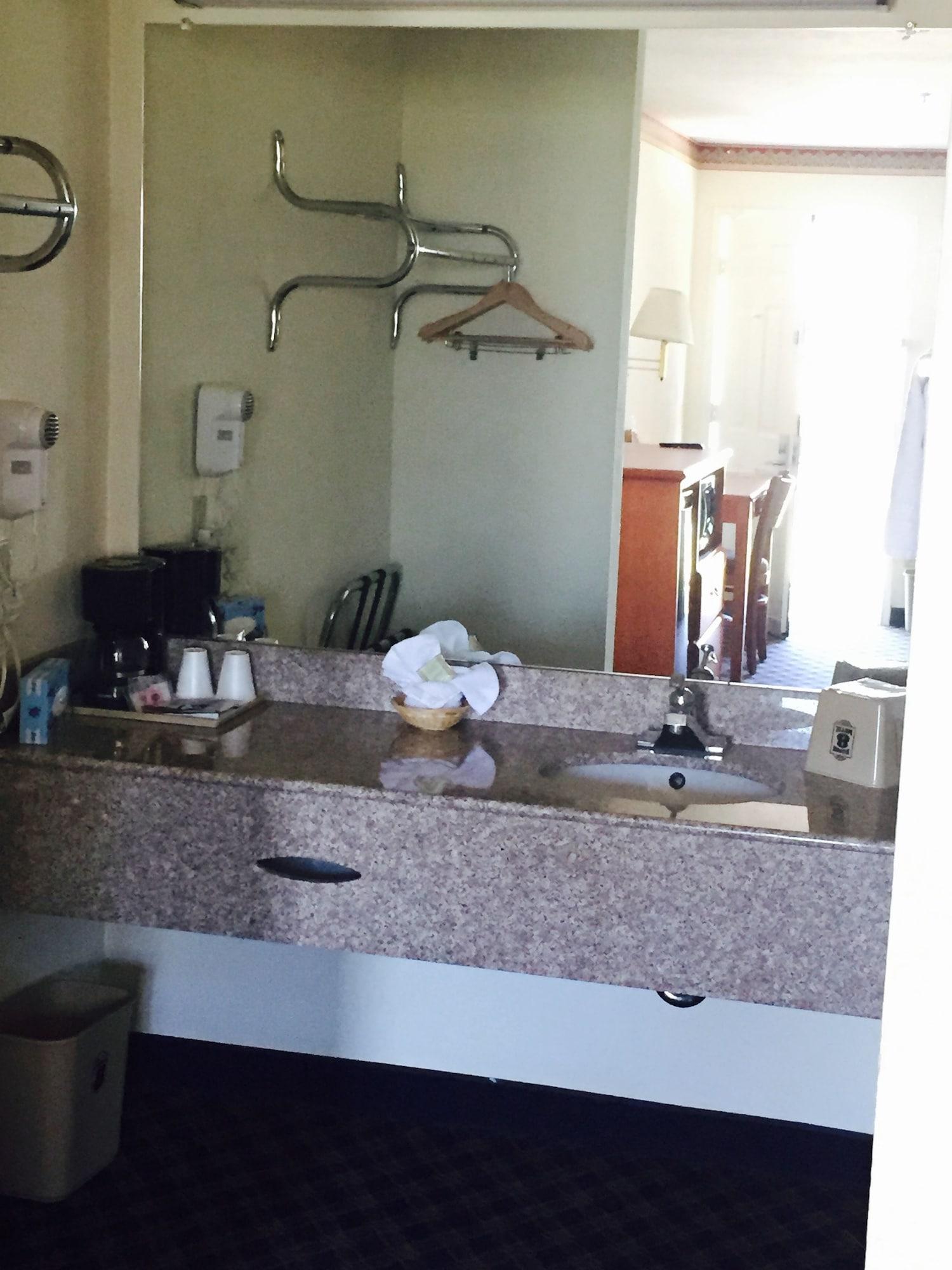 Super 8 By Wyndham Arlington Near At&T Stadium Ngoại thất bức ảnh