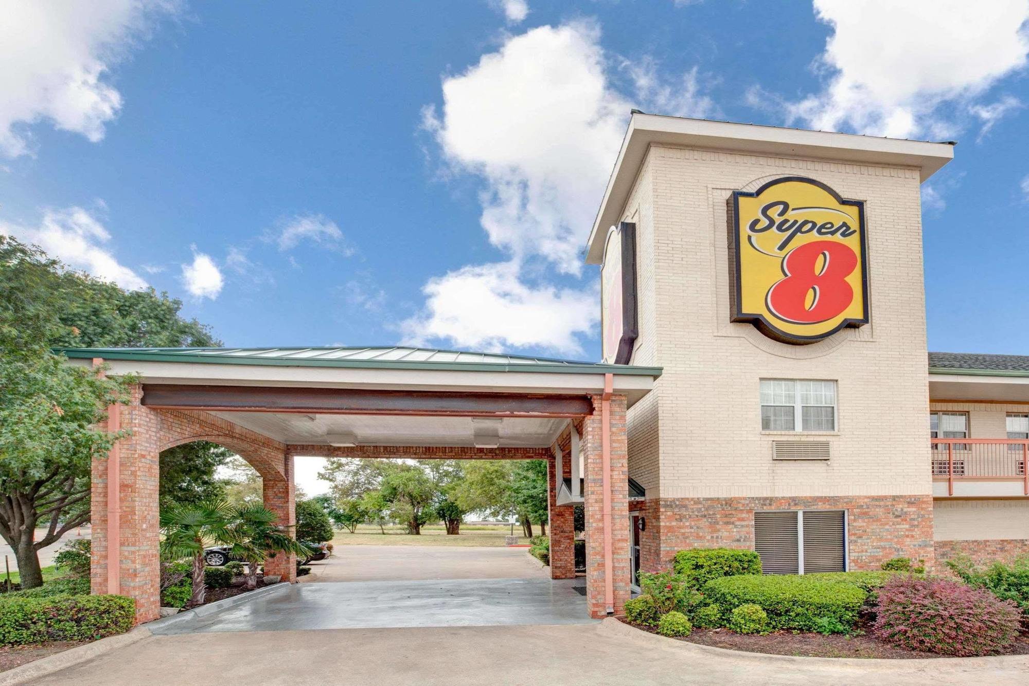 Super 8 By Wyndham Arlington Near At&T Stadium Ngoại thất bức ảnh