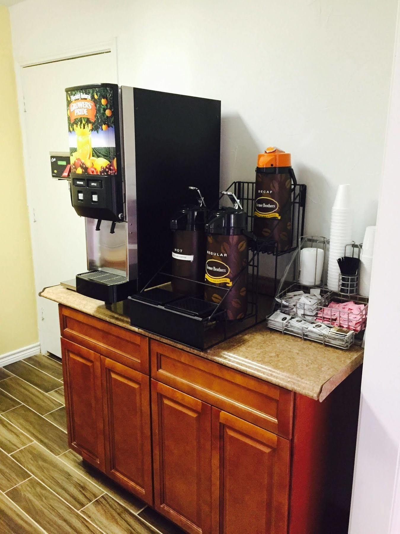 Super 8 By Wyndham Arlington Near At&T Stadium Ngoại thất bức ảnh