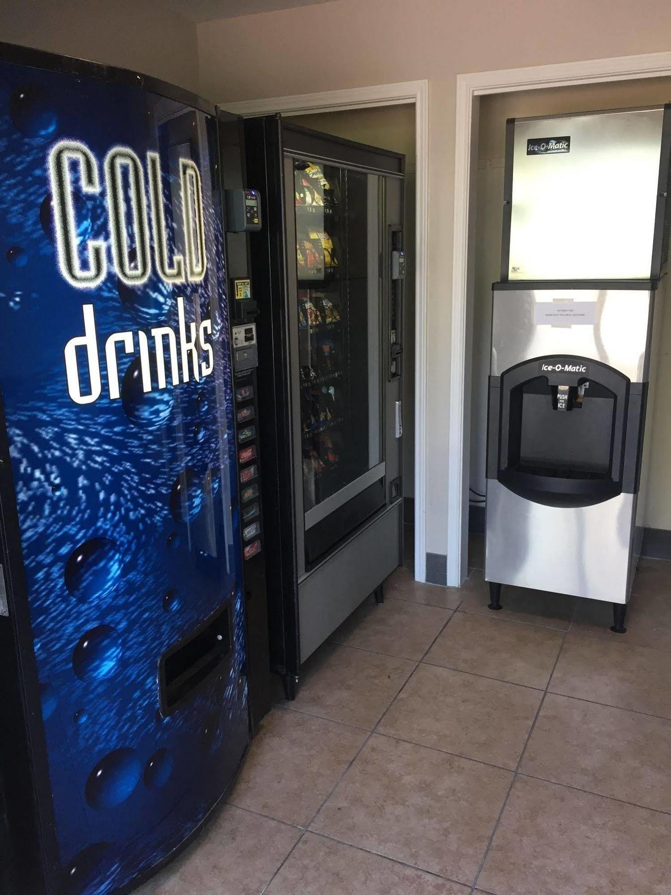Super 8 By Wyndham Arlington Near At&T Stadium Ngoại thất bức ảnh
